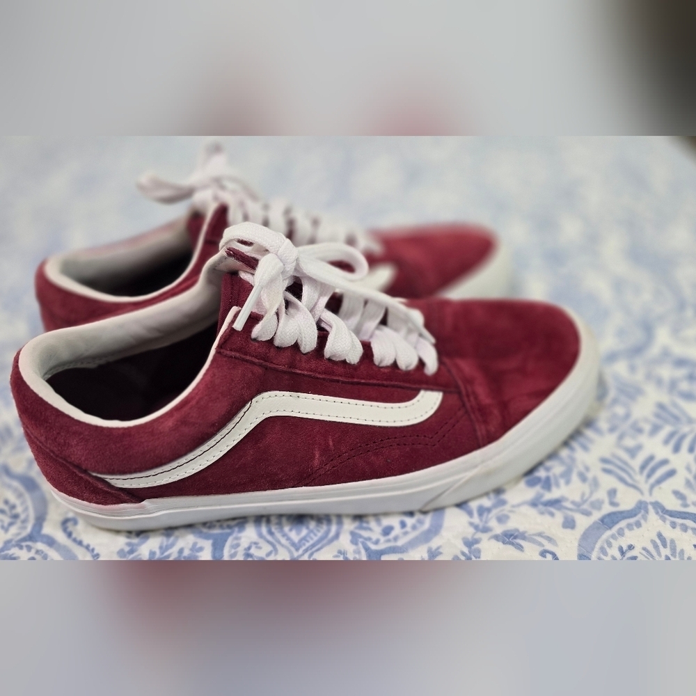 Vans Red and White Suede Sneakers Size 8 Women News - Picture 2 of 8